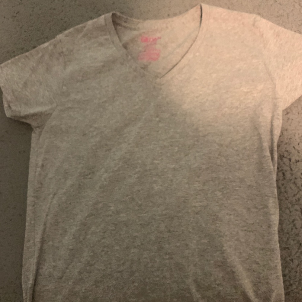 Grey tee
